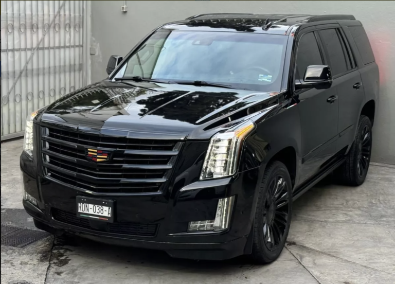 Cadillac Escalade 6.2 Platinum 4x4 At 2019 38,000 kms $988,000 Autos Certificados tlalpan venta y compra autos