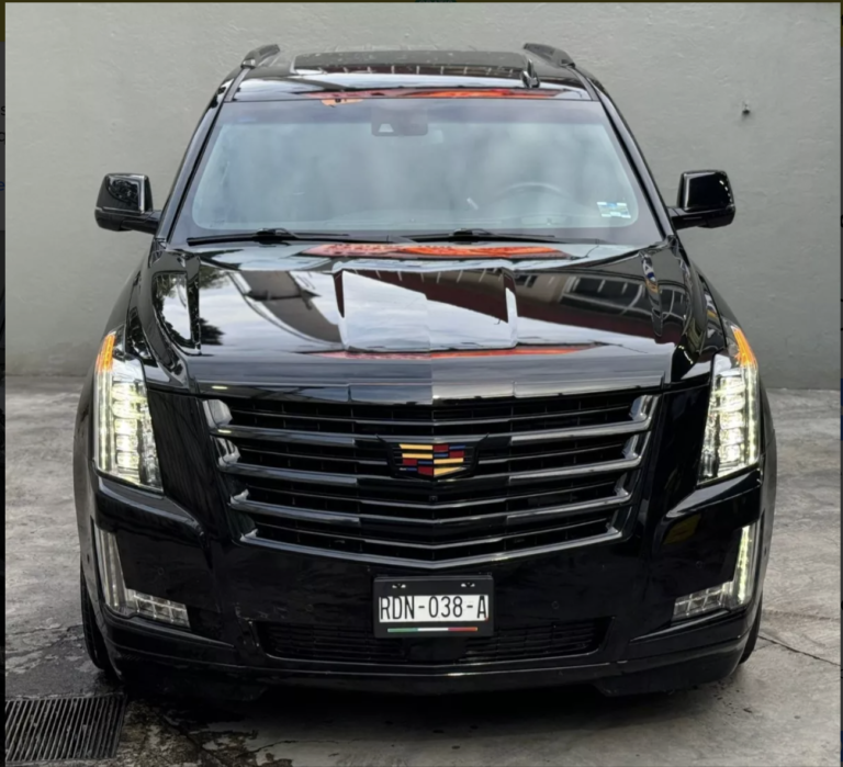 Cadillac Escalade 6.2 Platinum 4x4 At 2019 38,000 kms $988,000 Autos Certificados tlalpan venta y compra autos