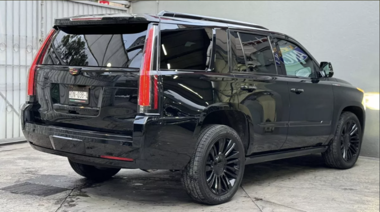 Cadillac Escalade 6.2 Platinum 4x4 At 2019 38,000 kms $988,000 Autos Certificados tlalpan venta y compra autos