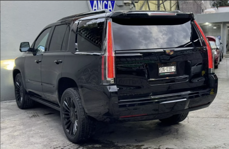 Cadillac Escalade 6.2 Platinum 4x4 At 2019 38,000 kms $988,000 Autos Certificados tlalpan venta y compra autos